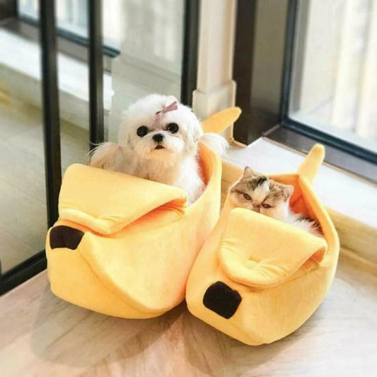 Banana-Shaped Cat and Dog Bed – A Soft and Warm Home
