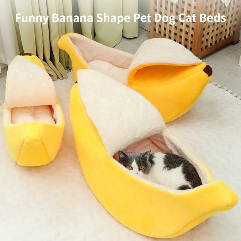 Banana-Shaped Cat and Dog Bed – A Soft and Warm Home