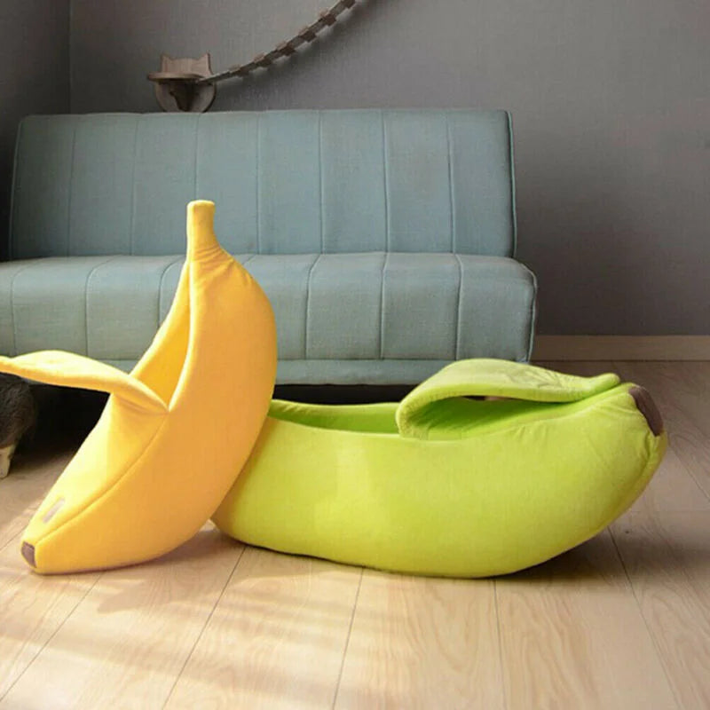 Banana-Shaped Cat and Dog Bed – A Soft and Warm Home