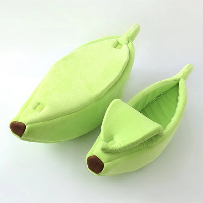 Banana-Shaped Cat and Dog Bed – A Soft and Warm Home